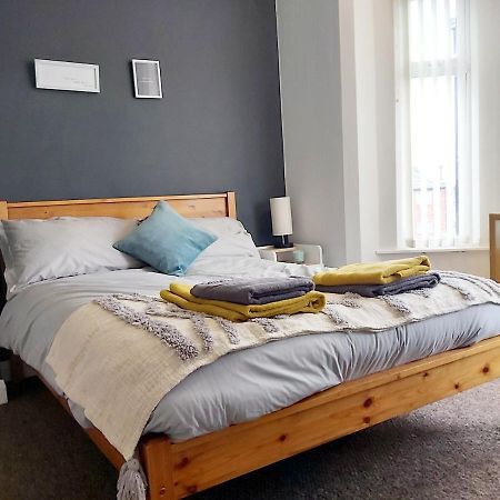Comfy 4 Bed Home Away From Home Ковентрі Екстер'єр фото